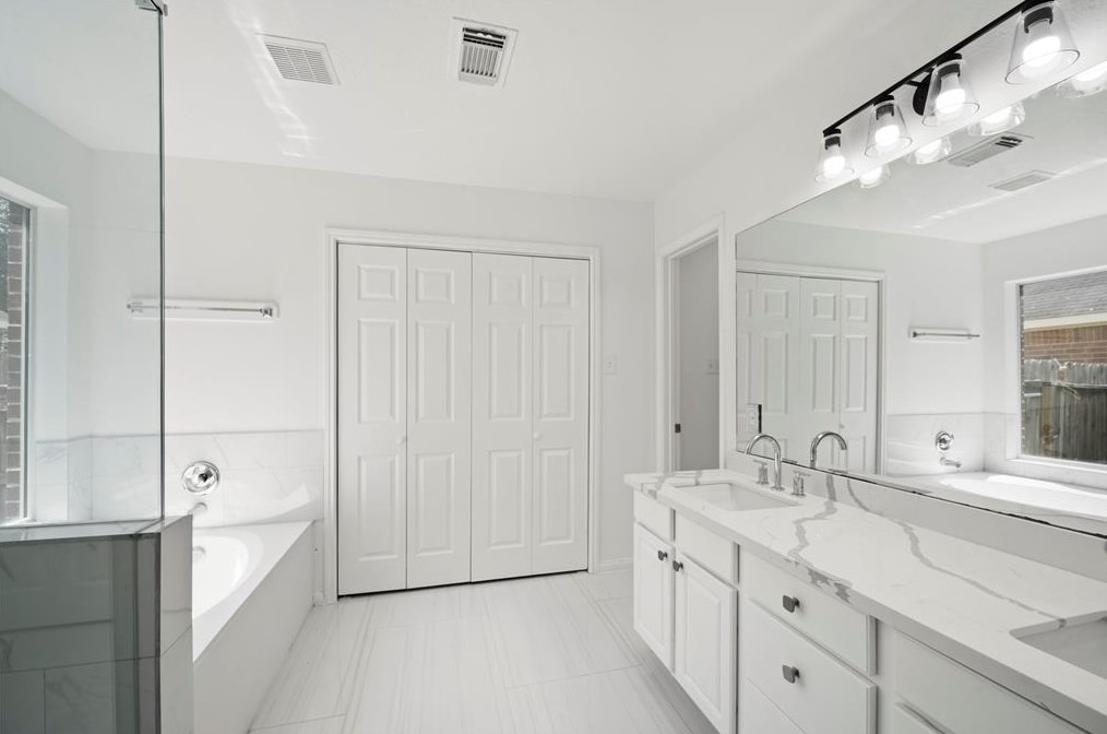 5702 Kelly Ml Ln, Humble TX 77346-2098 exterior