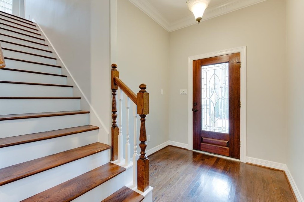 3414 Garden Crest Ln, Houston TX  77018-6345 exterior