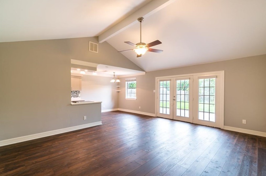 5806 Ludington Dr, Houston TX  77035-4215 exterior