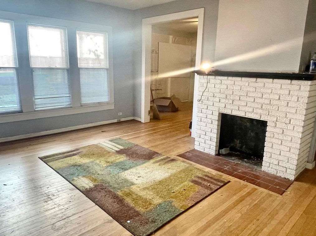 1917 Morse St, Houston, TX 77019-6112
