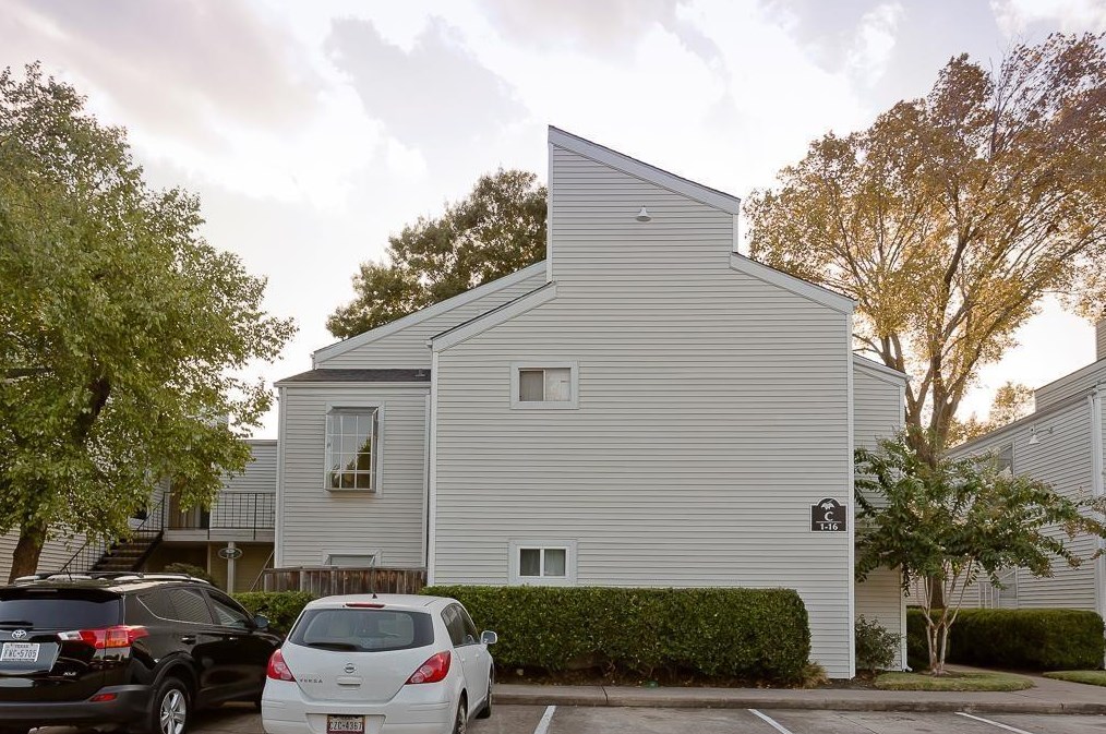 9809 Richmond Ave Apt C8, Houston, TX 77042