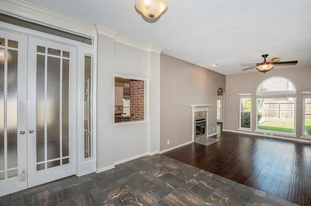 807 Prairie Brook Ct, Houston TX  77062-2199 exterior