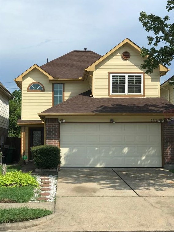 9226 Kingsrose Ln, Houston, TX 77075