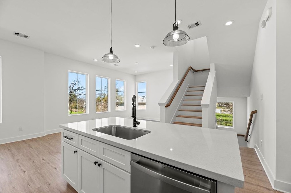 1608 Hays St, Houston TX  77009-0059 exterior