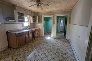 1111 Austin St, Jacksonville, TX 75766 - Photo 4