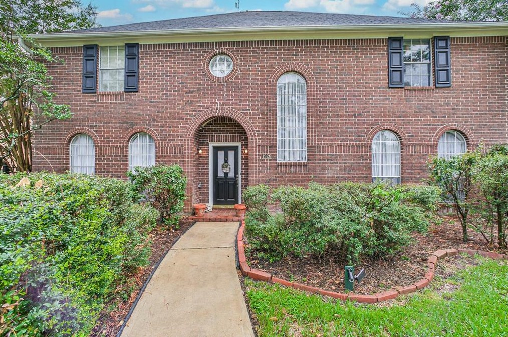 1926 Cloverfield Dr, Katy, TX 77494-6192