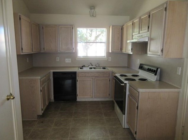 3026 Cottonshire Dr, Spring TX  77373-6668 exterior