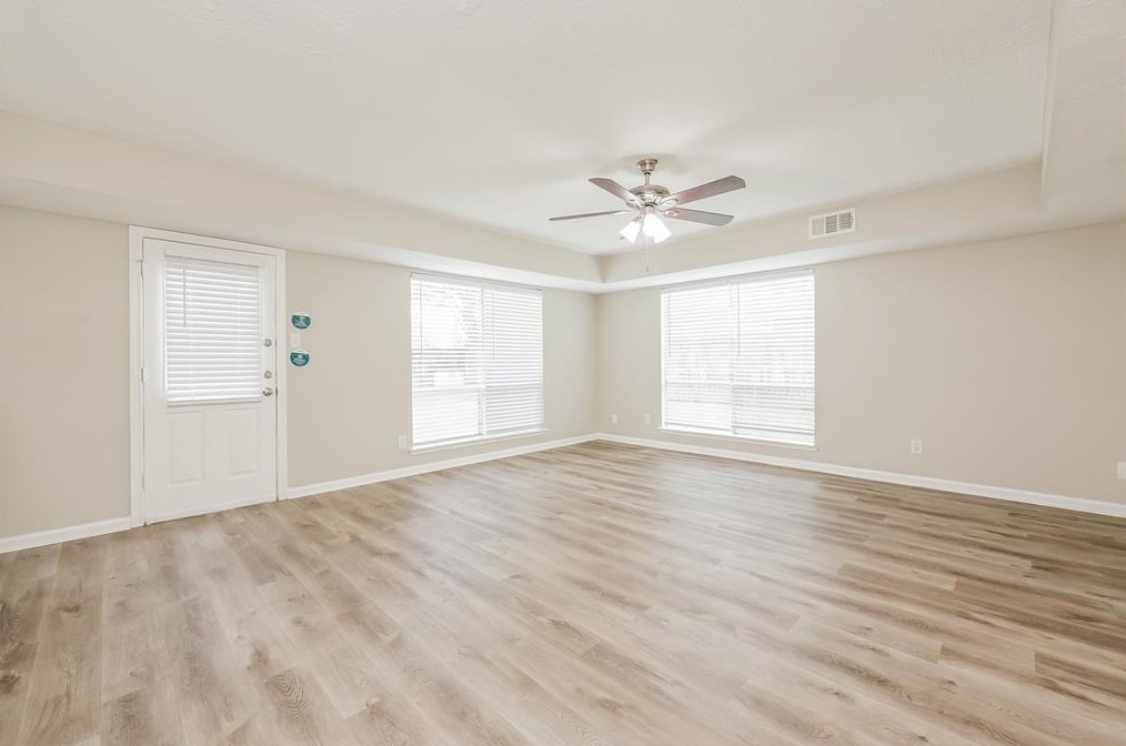 4911 Larksong Ln, Spring TX  77388-3836 exterior