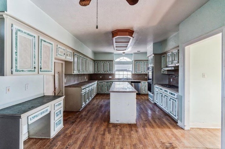 17402 Wilton Park Ct, Spring, TX 77379