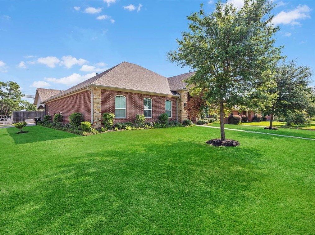 2329 Willowby Dr, Houston, TX 77008