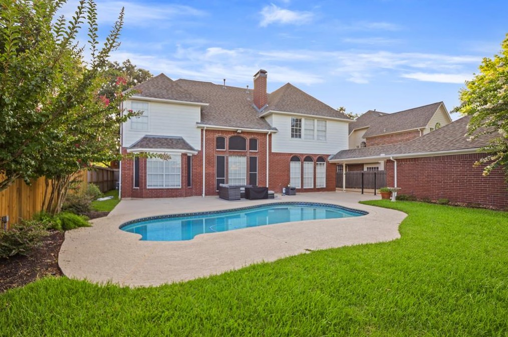 2719 Oakland Dr, Sugar Land, TX 77479