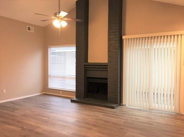 3722 Farlan Ln, Houston, TX 77014-2704