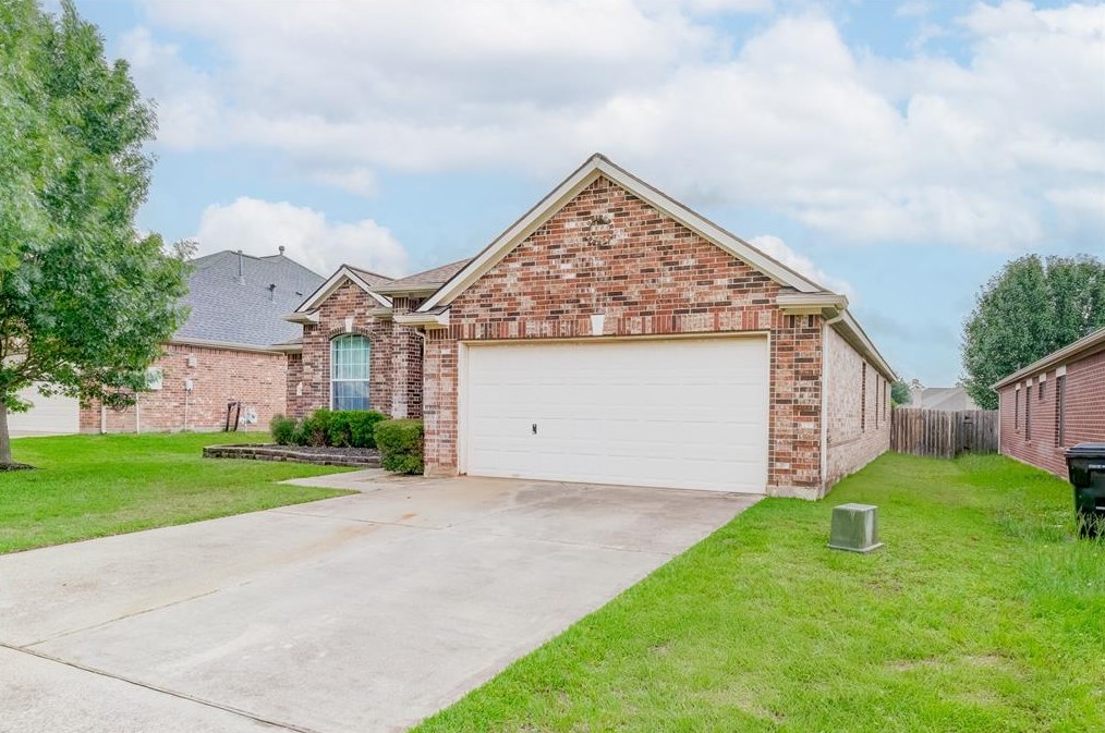 38314 Sulphur Creek Dr, Magnolia, TX 77355-4705