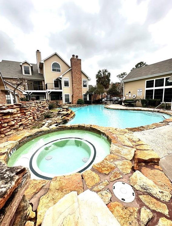 2300 Old Spanish Trl Apt 2083, Houston, TX 77054