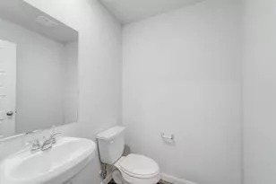 315 E Northpointe Ave, La Grange, TX 78945 - Photo 4