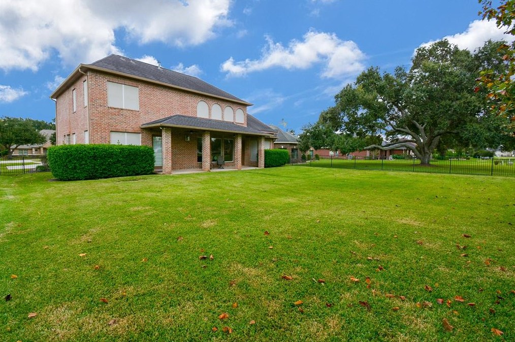 4503 Wentworth Dr, Fulshear TX 77441-4226 exterior