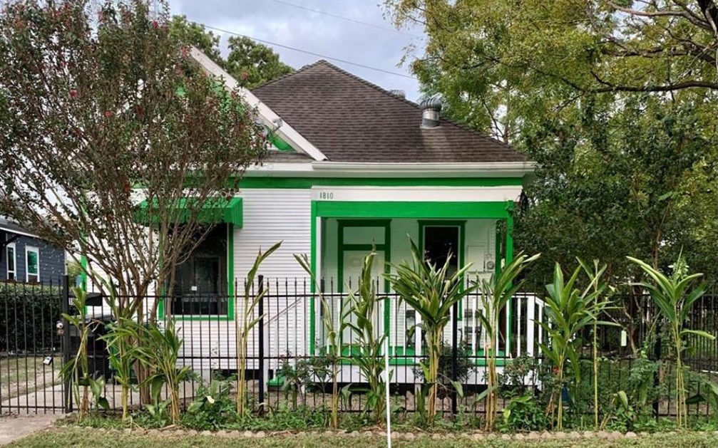 1810 Holly St, Houston, TX 77007
