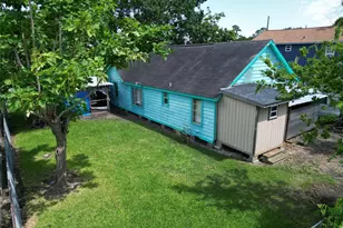 323 Avenue J, Baytown, TX 77520 - Photo 18