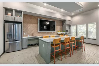 4611 N Interstate 35 Frontage Rd, Austin, TX 78722 - Photo 24