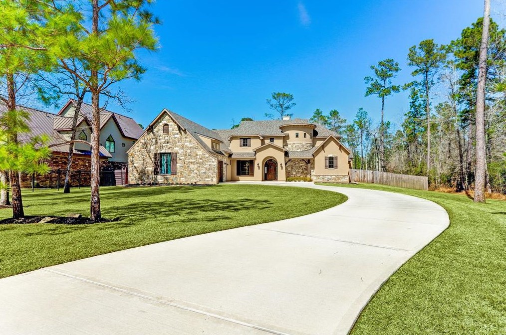 28015 Summerton Dr, Spring, TX 77386-3809