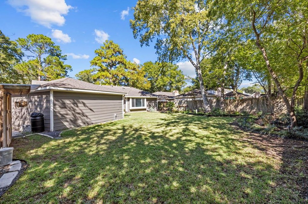 12331 Westmere Dr, Houston TX 77077-3717 exterior