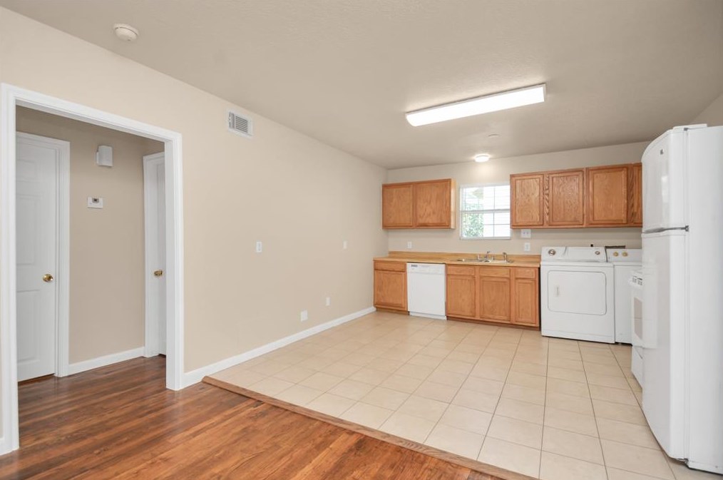 500 Pitts Ave, Pasadena TX  77506-1113 exterior