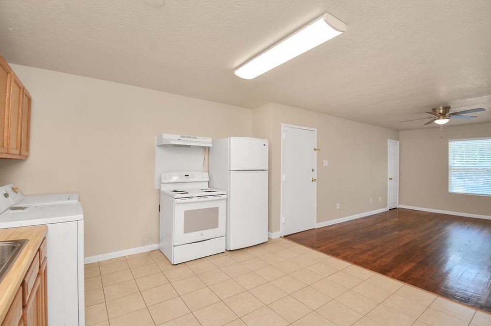 500 Pitts Ave, Pasadena TX  77506-1113 exterior