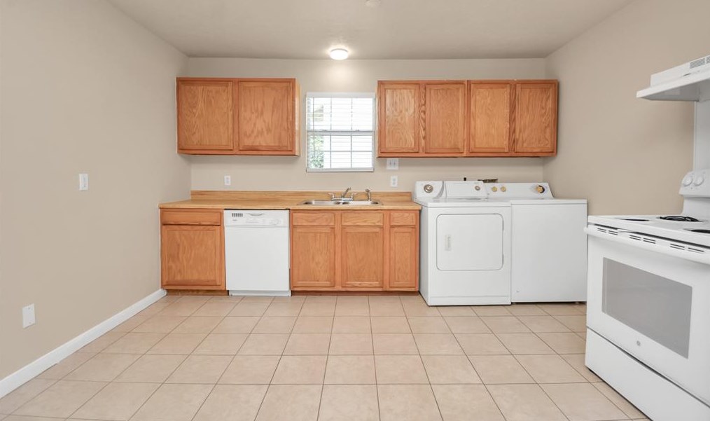 500 Pitts Ave, Pasadena TX  77506-1113 exterior