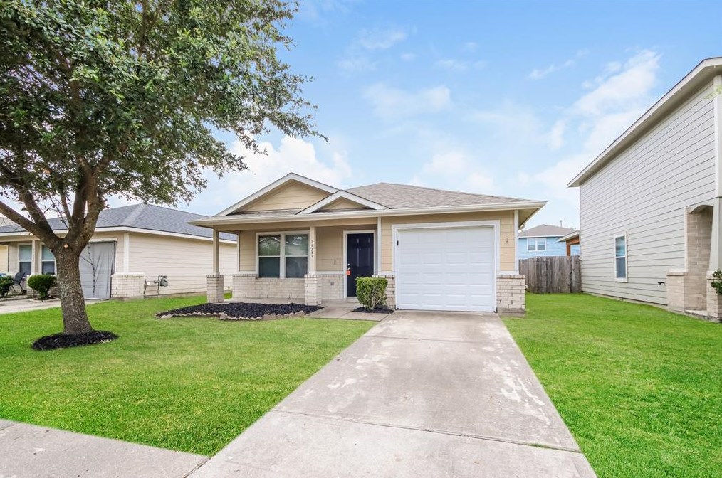 21231 Wortham Oaks Dr, Humble, TX 77338