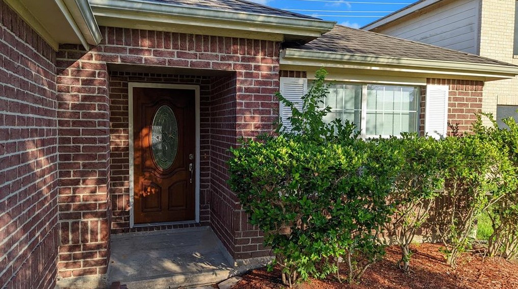 10314 Cades Creek Ct, Houston TX  77089-5915 exterior