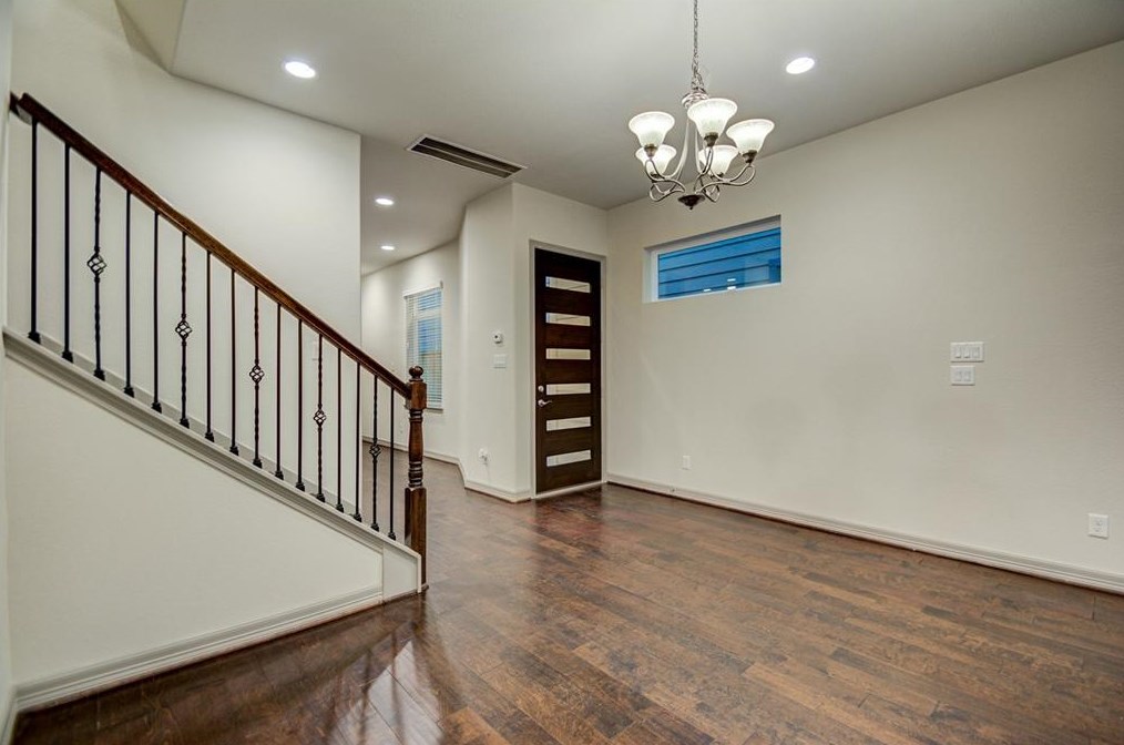 5941 Kansas St, Houston TX  77007-1007 exterior