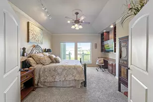 813 Pinata Dr, Crystal Beach, TX 77650 - Photo 26