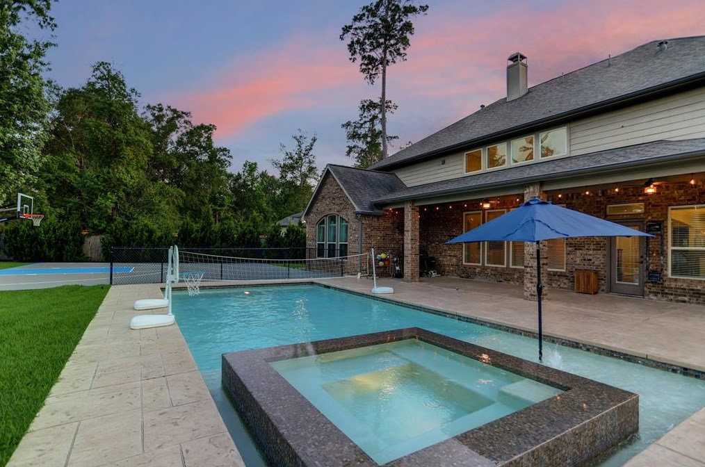 6 Cadence Ct, Spring, TX 77389-2028