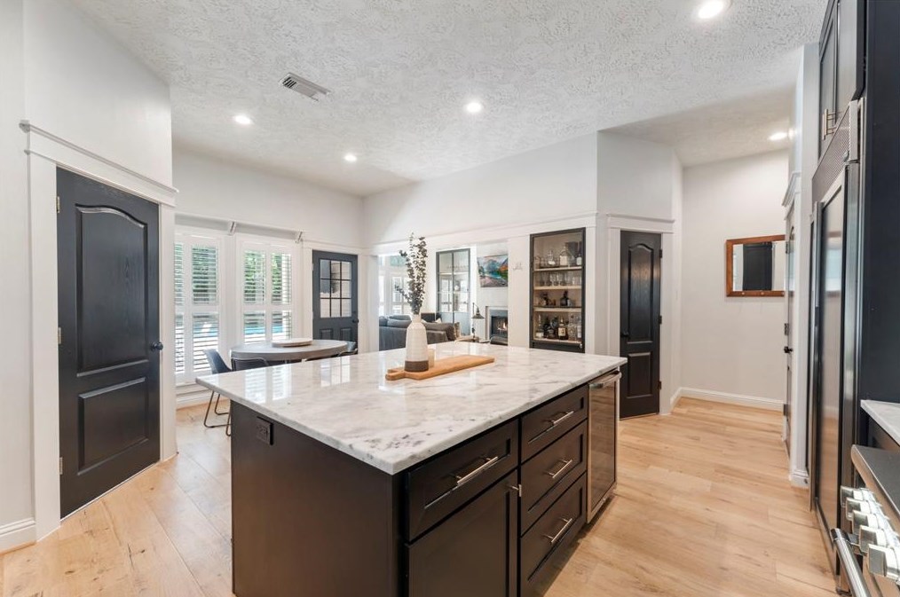 15 Courtland Grn St, Spring TX 77382-5100 exterior