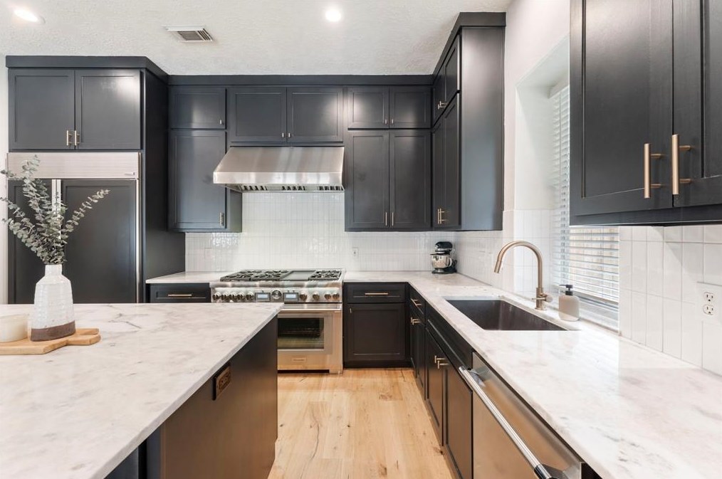 15 Courtland Grn St, Spring TX 77382-5100 exterior