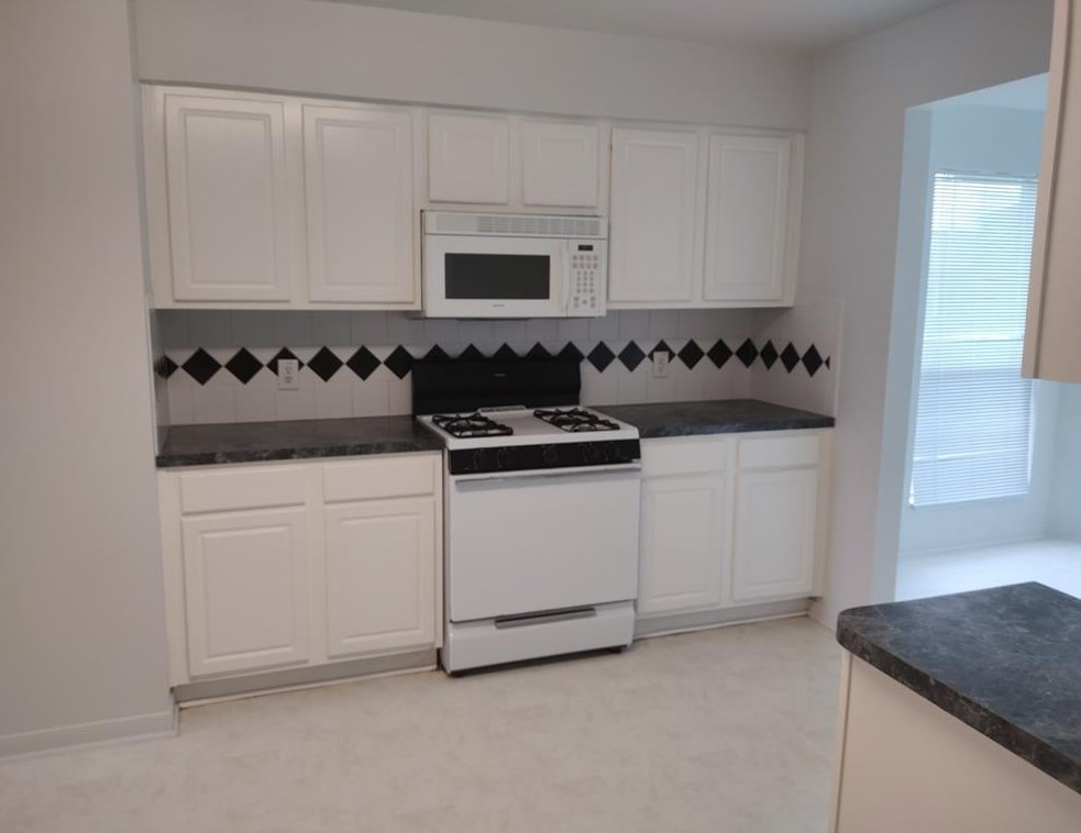 16031 Wisteria Hill St, Houston TX  77073-5657 exterior