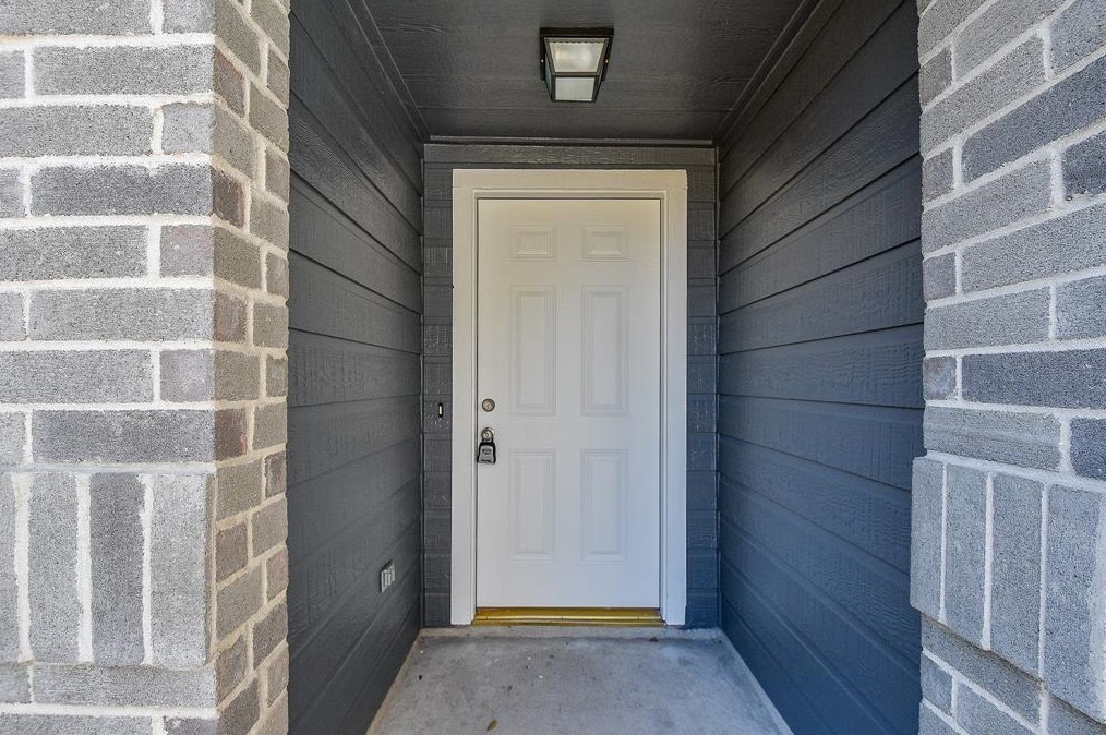 7818 Summer Place Dr, Humble, TX 77338