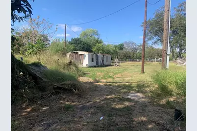 203 Palmetto Street, Refugio, TX 78377 - Photo 6