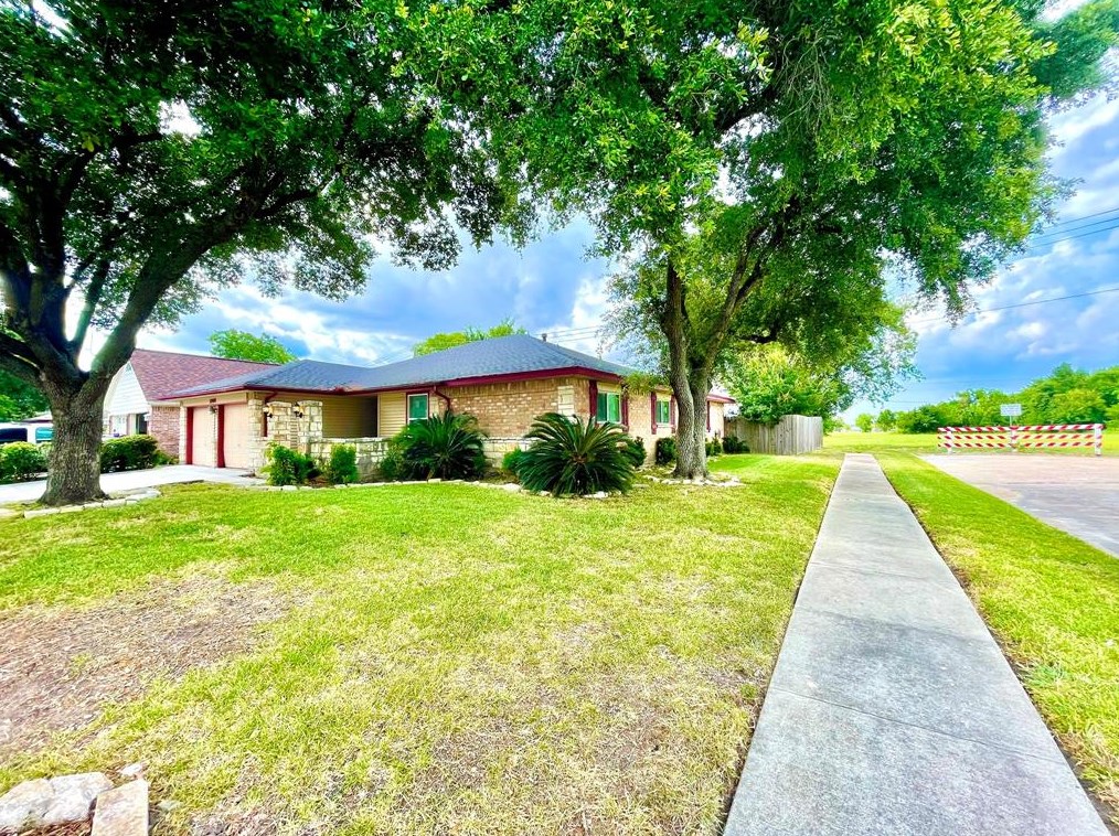 1702 Meadow Green Dr, Missouri City, TX 77489-2012