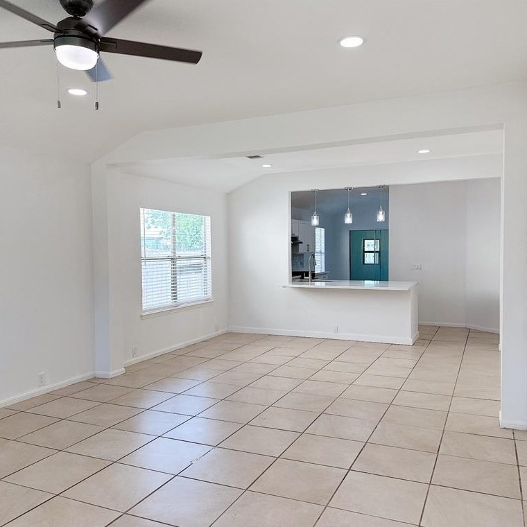 13418 Sarento Vlg, Sugar Land, TX 77498