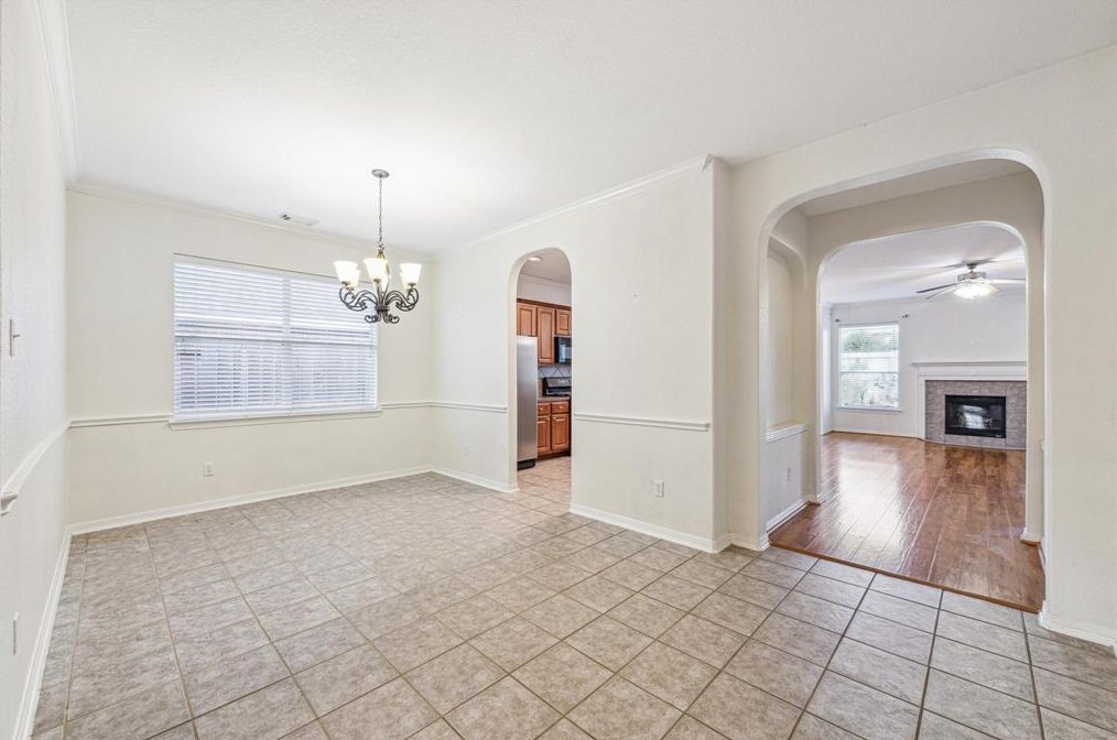 6151 Galloway Ln, League City, TX 77573