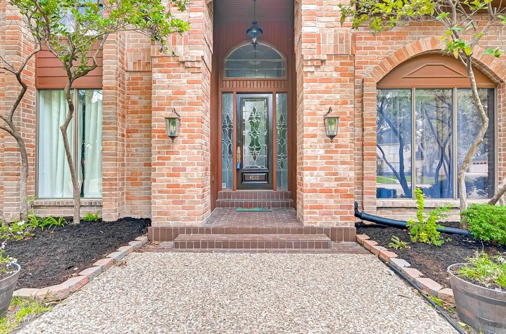 4010 Hawick Dr, Houston, TX 77084-4240
