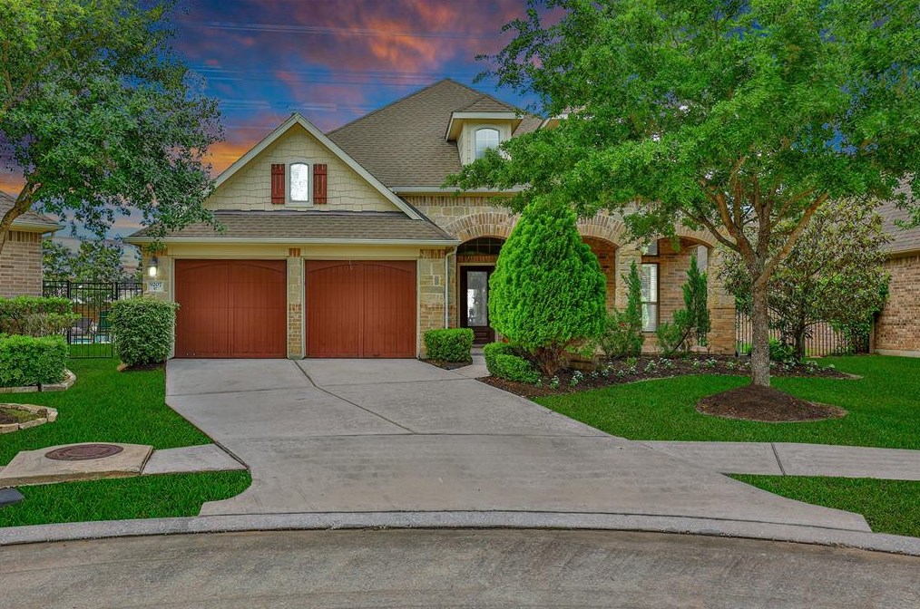 9207 Mystic Falls Ln, Humble, TX 77396-6077