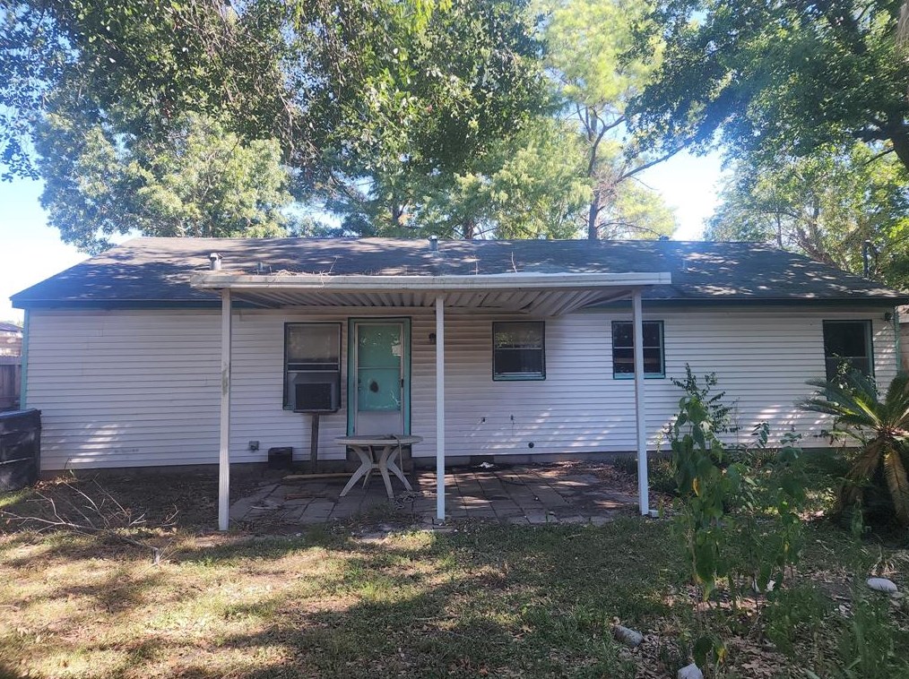 1402 Roper St, Houston TX  77034-1030 exterior