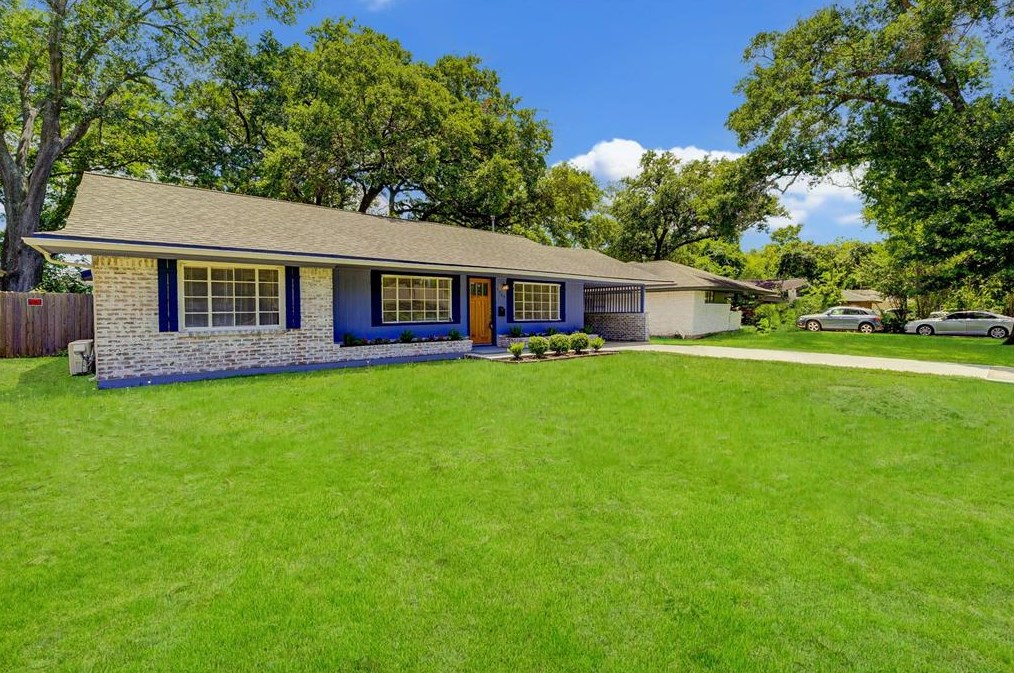 9609 Long Branch Ln, Houston, TX 77055