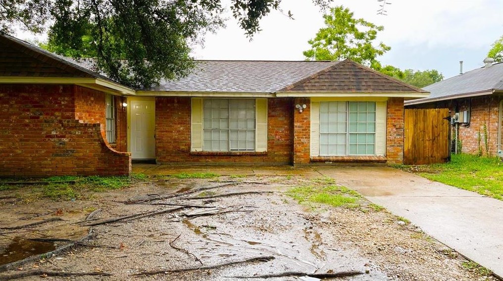 919 Progreso Dr, Houston, TX 77038