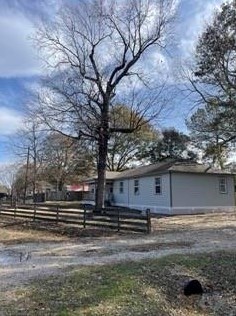 17354 Western Hill Dr, Conroe, TX 77302