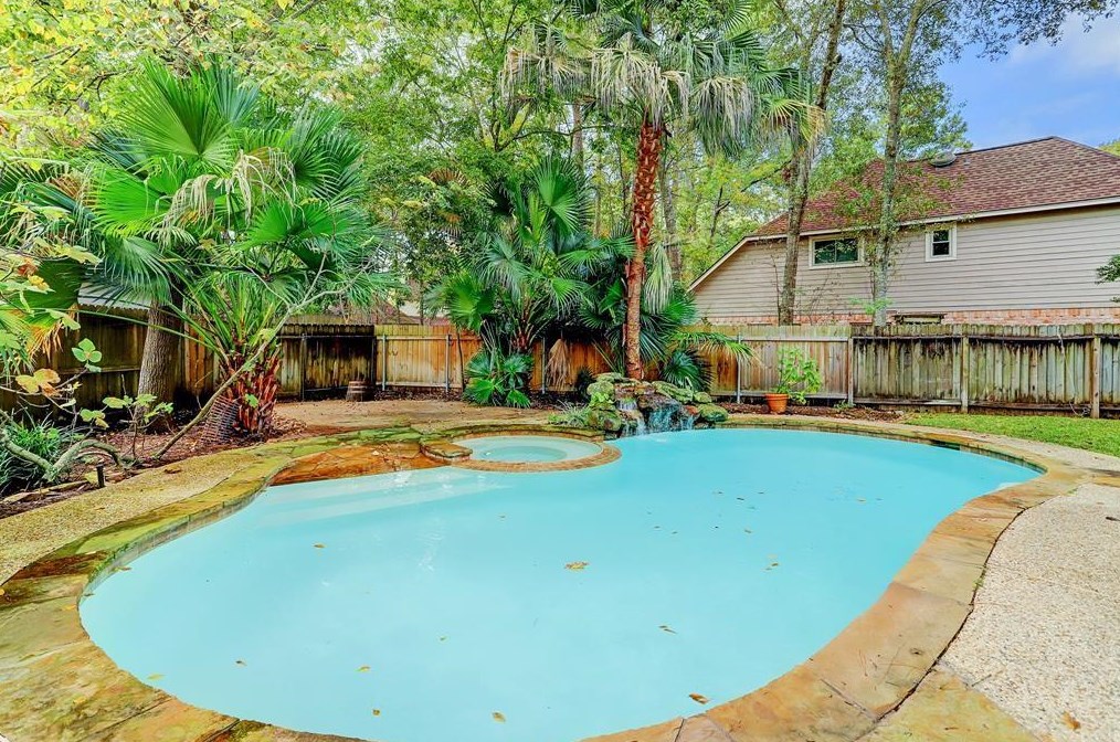 21 Starviolet St, Spring TX  77380-0957 exterior