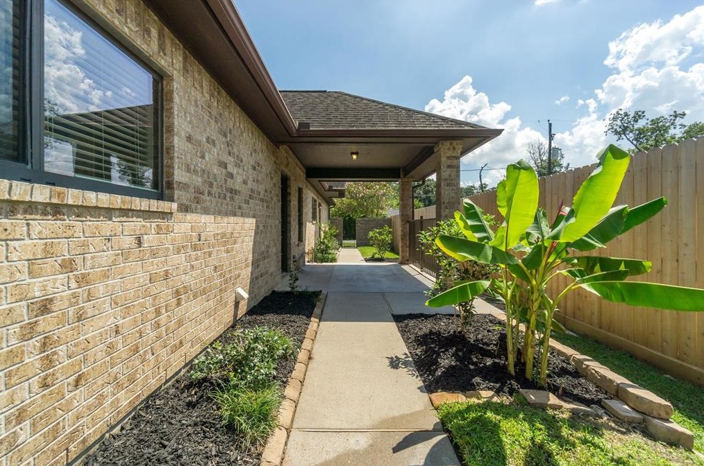 308 Reppert St, Bacliff, TX 77518