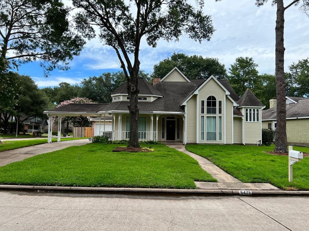 6426 Seegers Trail Dr, Houston, TX 77066